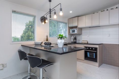 Photo of property in 7/66 Astley Avenue, New Lynn, Auckland, 0600