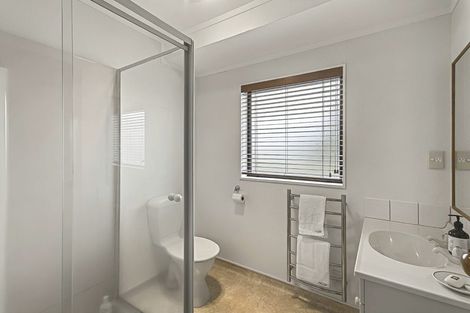 Photo of property in 44 Hadleigh Court, Paraparaumu, 5032