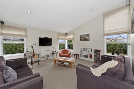 Photo of property in 56 Palliser Drive, Huntington, Hamilton, 3210