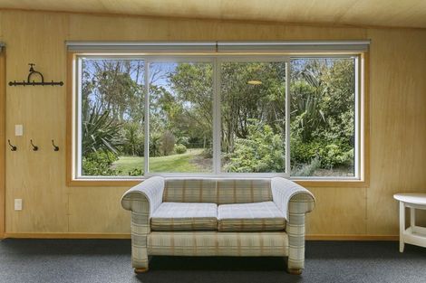 Photo of property in 69 Gillespie Place, Acacia Bay, Taupo, 3385