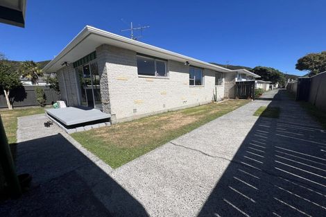Photo of property in 13 Saint Ronans Avenue, Waterloo, Lower Hutt, 5011