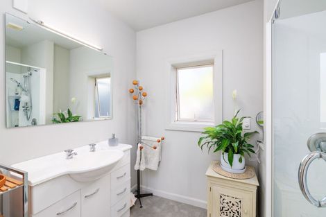 Photo of property in 72 Marine Drive, Diamond Harbour,  8971