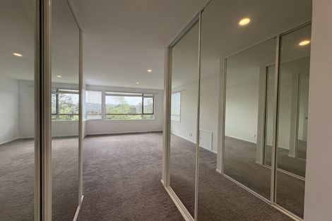 Photo of property in 17 Meteor Place, Schnapper Rock, Auckland, 0632