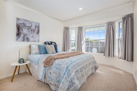 Photo of property in 84 Navigation Drive, Whitby, Porirua, 5024