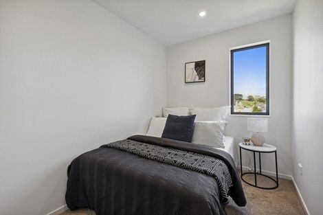 Photo of property in 9a Kotiu Place, Massey, 0614