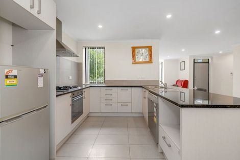 Photo of property in 10 Mohua Avenue, Takanini, 2112