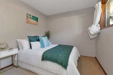Photo of property in 18 Peer Street, Upper Riccarton, Christchurch, 8041