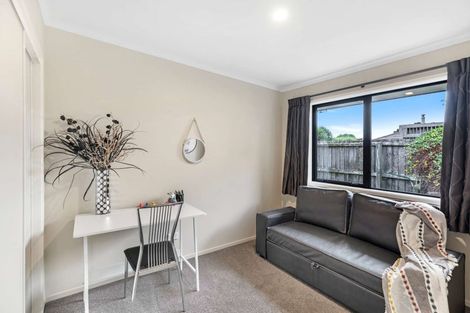 Photo of property in 92a Palmers Road, New Brighton, Christchurch, 8083