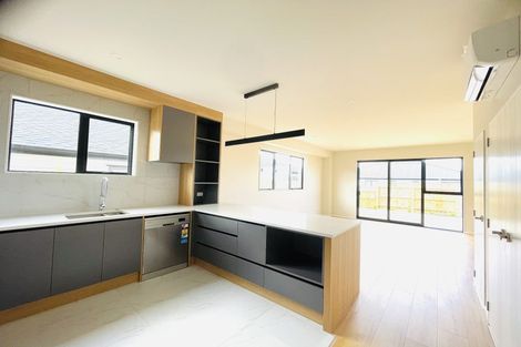 Photo of property in 18 Rorotu Avenue, Karaka, 2113