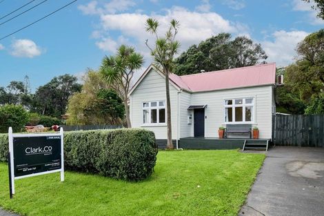 Photo of property in 28 Thornley Street, Titahi Bay, Porirua, 5022