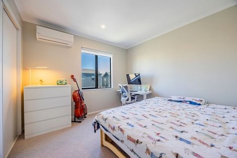 Photo of property in 25 Waenganui Road, Hobsonville, Auckland, 0616