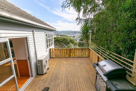 Photo of property in 22 Tannadyce Street, Strathmore Park, Wellington, 6022