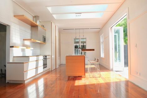 Photo of property in 67 Sar Street, Wadestown, Wellington, 6012