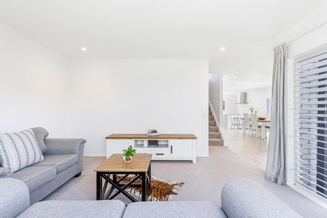 Photo of property in 7 Peihana Road, Hobsonville, Auckland, 0616