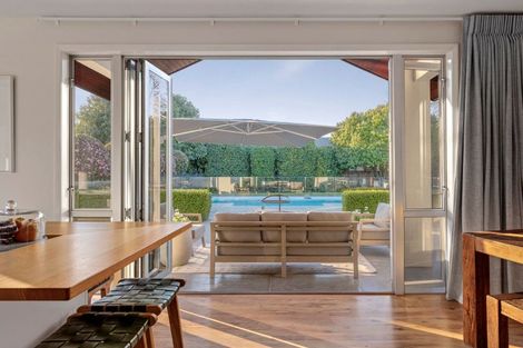 Photo of property in 1 Norfolk Drive, Cambridge, 3434