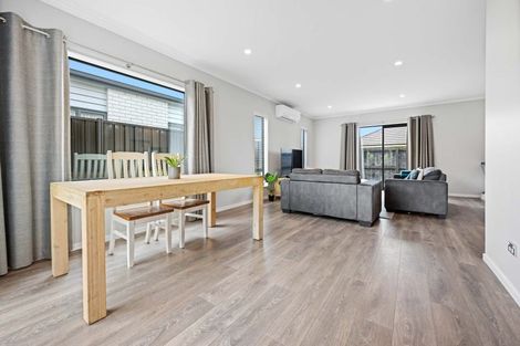 Photo of property in 10/15u Onukutara Place, Huntington, Hamilton, 3281