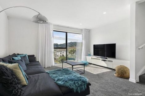 Photo of property in 12u2 Stanley Street, Berhampore, Wellington, 6023