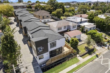 Photo of property in 26b Sheridan Drive, New Lynn, Auckland, 0600