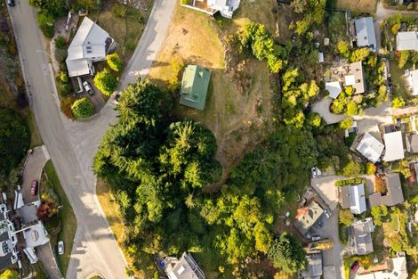 Photo of property in 1 Von Place, Fernhill, Queenstown, 9300