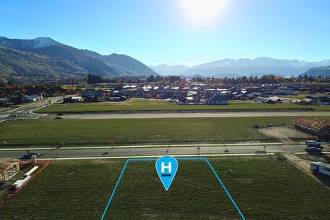 Photo of property in 8 Packer Road, Wanaka, 9382