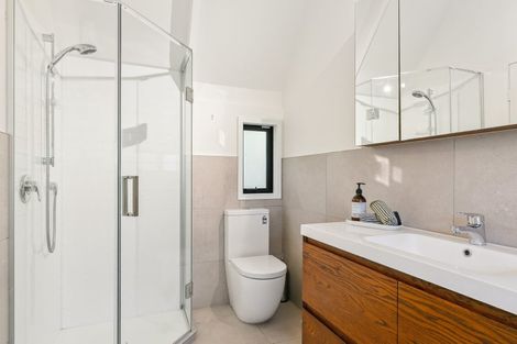 Photo of property in 8f4 Elphinstone Avenue, Strathmore Park, Wellington, 6022