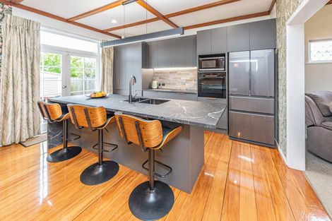 Photo of property in 20 College Street, College Estate, Whanganui, 4500