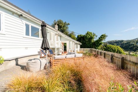 Photo of property in 104 Curtis Street, Northland, Wellington, 6012