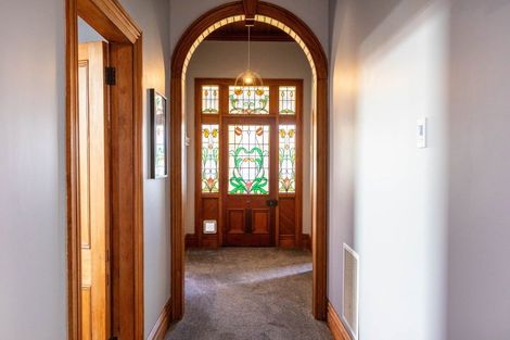 Photo of property in 16 Ross Street, Woodville, 4920