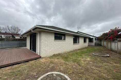 Photo of property in 4a Brett Place, Takaro, Palmerston North, 4412