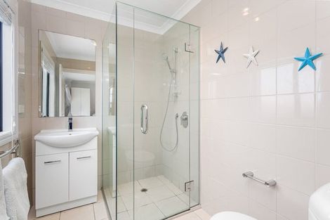 Photo of property in 49 The Ritz, Orewa, 0931