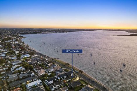 Photo of property in 14 The Parade, Bucklands Beach, Auckland, 2012
