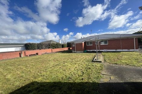 Photo of property in 102 Bartholomew Road, Levin, 5510