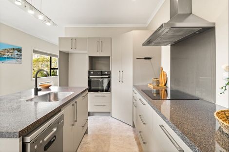 Photo of property in 89 Blanket Bay Road, Sawyers Bay, Port Chalmers, 9023