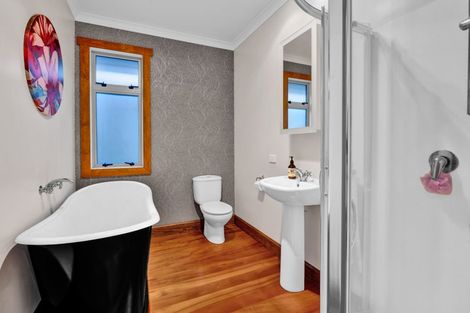 Photo of property in 20 Montague Grove, Stratford, 4332