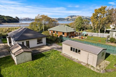 Photo of property in 89 Blanket Bay Road, Sawyers Bay, Port Chalmers, 9023