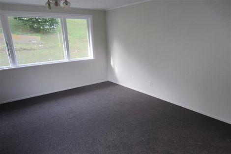 Photo of property in 208 Sievers Grove, Cannons Creek, Porirua, 5024