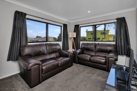 Photo of property in 18 Mariners Haven, One Tree Point, 0118
