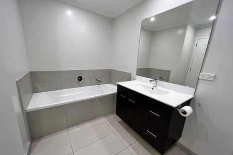 Photo of property in 13 Saltmarsh Road, Hobsonville, Auckland, 0616