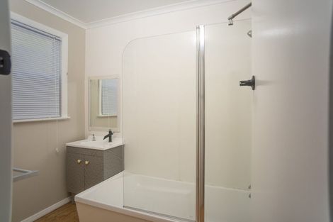 Photo of property in 16 Manchester Street, Patea, 4520