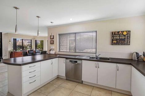 Photo of property in 2 Ahmad Close, Levin, 5510