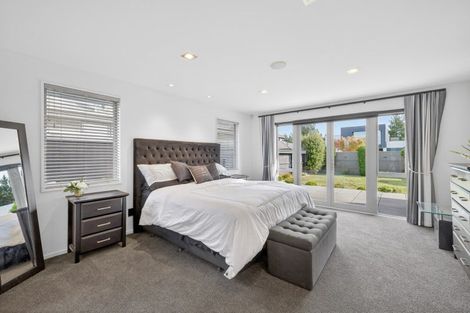 Photo of property in 5 Reka Street, Parklands, Christchurch, 8083