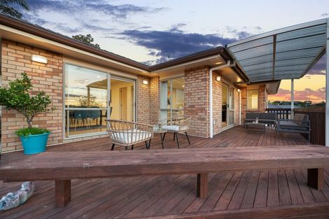 Photo of property in 45 Nimstedt Avenue, Oteha, Auckland, 0632