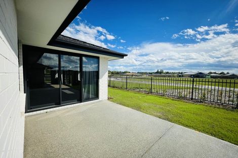 Photo of property in 10 Cabbage Close, Halswell, Christchurch, 8025