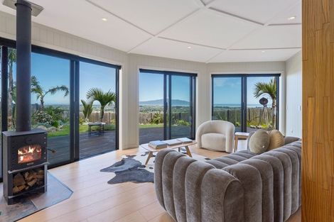 Photo of property in 14 Wilson Way, Waikanae, 5036