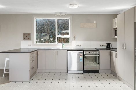 Photo of property in 7 Derby Street, Green Island, Dunedin, 9018