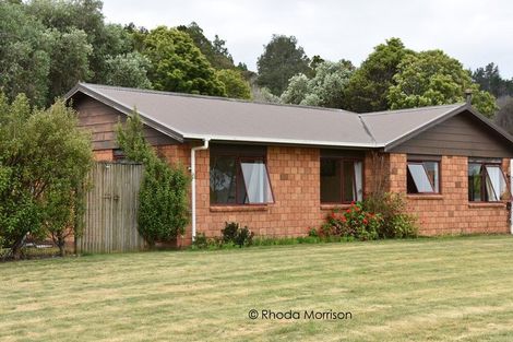 Photo of property in State Highway 12, Paparoa, Maungaturoto, 0583