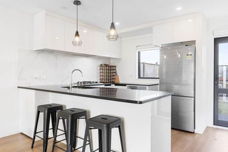 Photo of property in 39a Soaring Bird Drive, Takanini, 2112