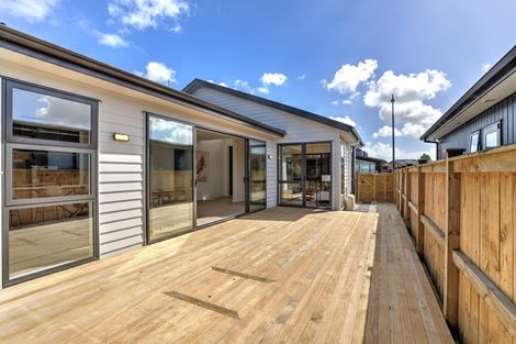 Photo of property in 26 Babina Avenue, Kumeu, 0810