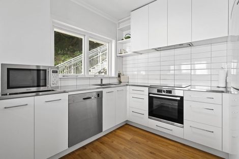 Photo of property in Rehutai Flats, 268u3 Oriental Parade, Oriental Bay, Wellington, 6011