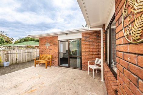 Photo of property in 1 Loader Place, Tawhero, Whanganui, 4501